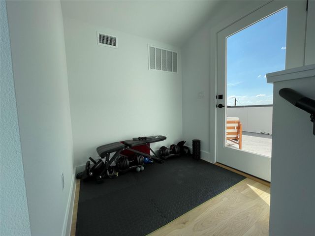 3406 E 17th ST 12, Austin, TX 78721