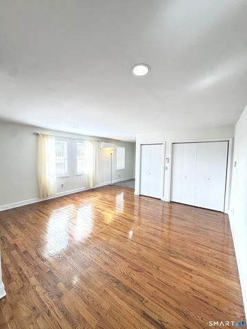 93 New Canaan Avenue 1A, Norwalk, CT 06850