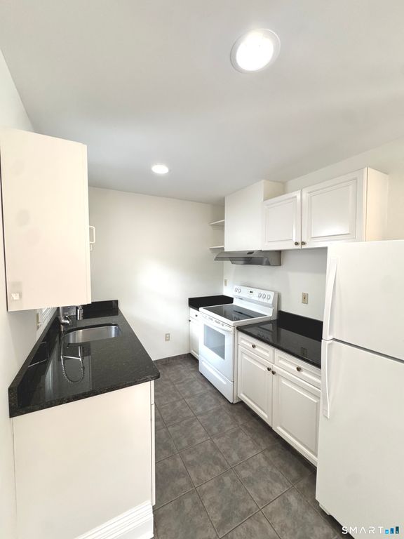 93 New Canaan Avenue 1A, Norwalk, CT 06850