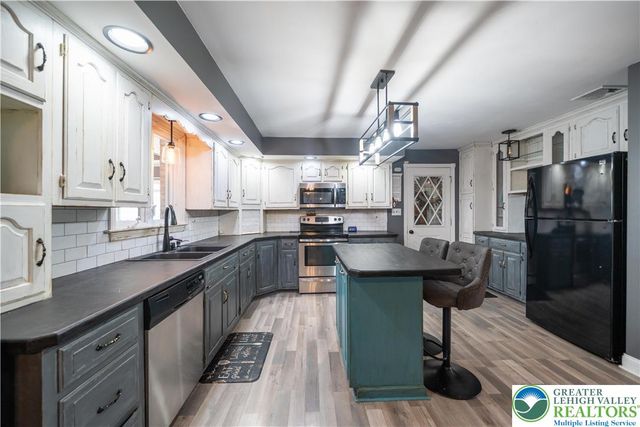 2617 5th Street, Bethlehem City, PA 18020