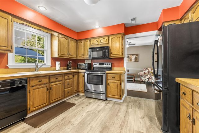 329 Eaton Street, Battle Creek, MI 49017