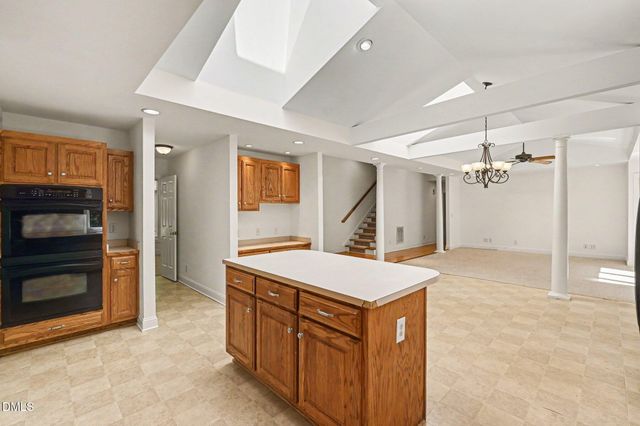 1021 Reaves Drive, Chapel Hill, NC 27516
