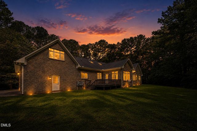 1021 Reaves Drive, Chapel Hill, NC 27516