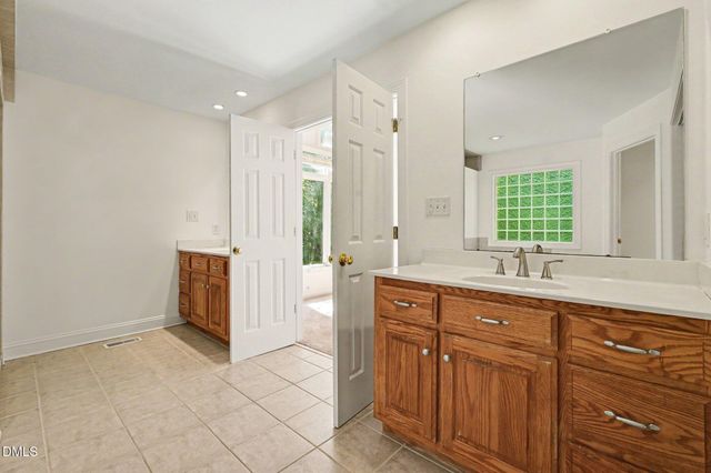1021 Reaves Drive, Chapel Hill, NC 27516