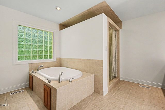 1021 Reaves Drive, Chapel Hill, NC 27516