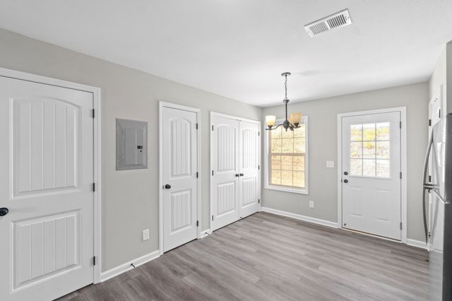 491 Palmer Dr Apt C, Clarksville, TN 37040