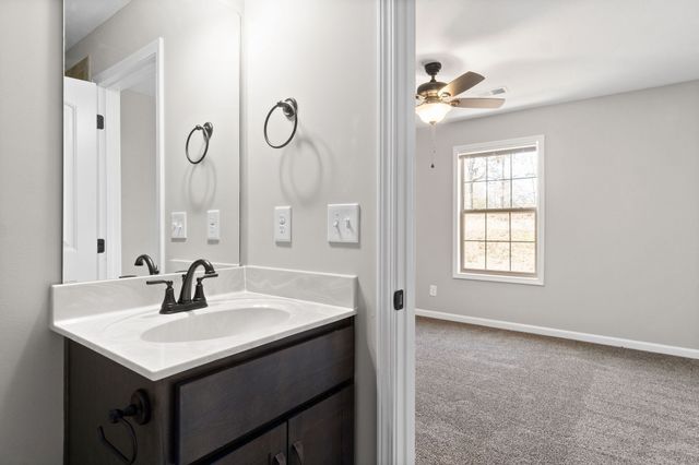 491 Palmer Dr Apt C, Clarksville, TN 37040