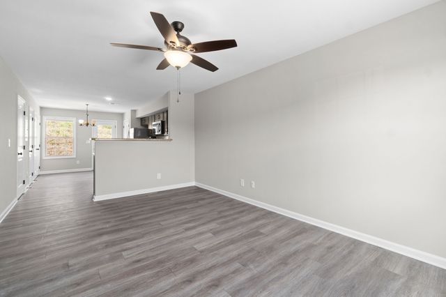 491 Palmer Dr Apt C, Clarksville, TN 37040