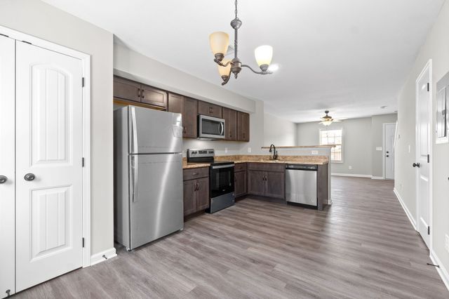 491 Palmer Dr Apt C, Clarksville, TN 37040