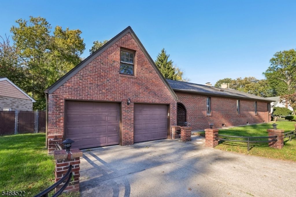 97 Amherst Ave, Woodbridge Twp., NJ 07067 — photo 4