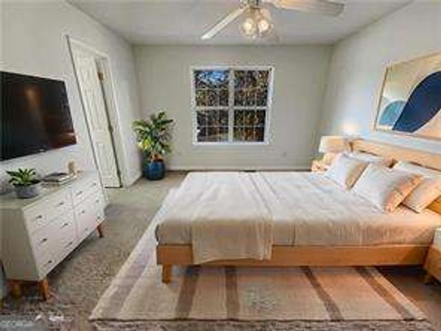 2421 Brianna Drive, Hampton, GA 30228