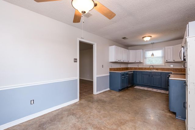 26 Wagon Wheel Ct, Little Rock, AR 72211