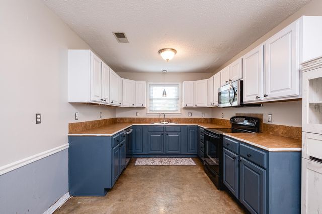 26 Wagon Wheel Ct, Little Rock, AR 72211