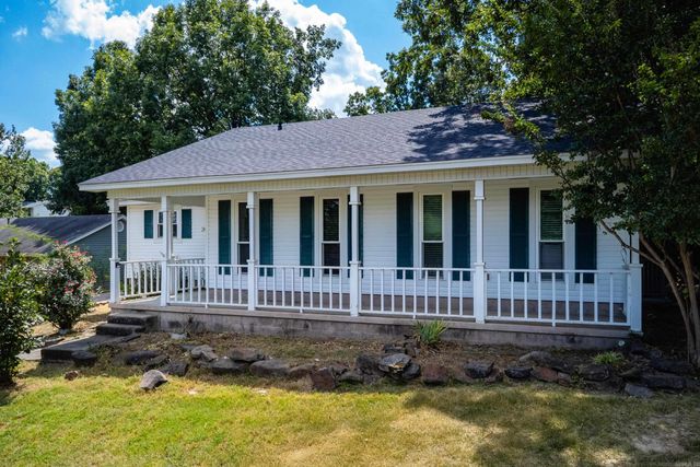 26 Wagon Wheel Ct, Little Rock, AR 72211