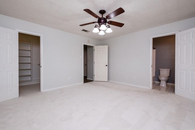26 Wagon Wheel Ct, Little Rock, AR 72211