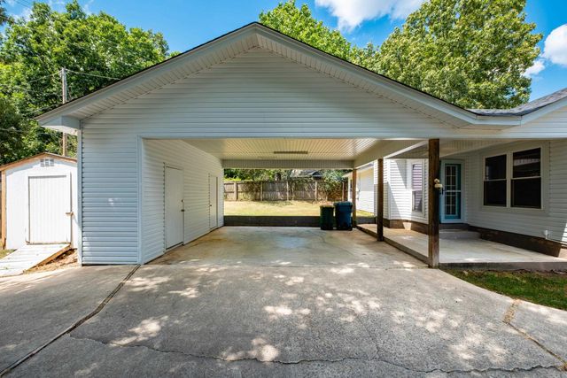 26 Wagon Wheel Ct, Little Rock, AR 72211
