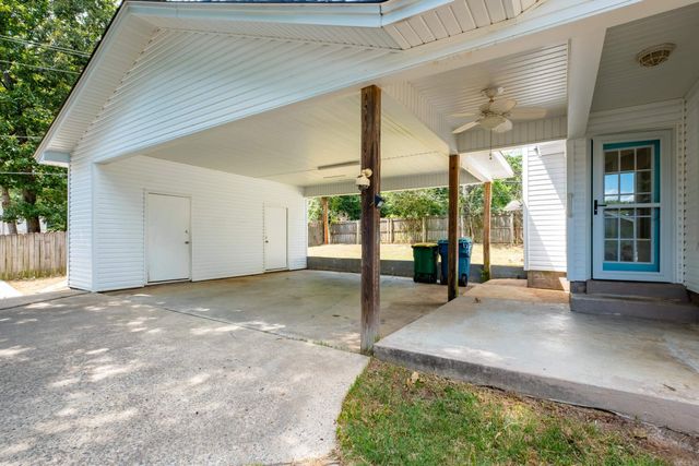 26 Wagon Wheel Ct, Little Rock, AR 72211