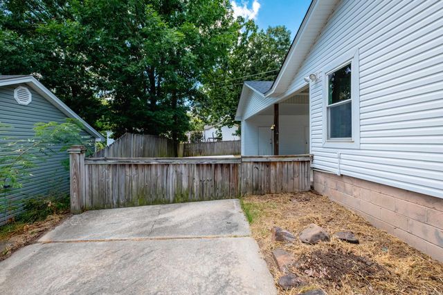 26 Wagon Wheel Ct, Little Rock, AR 72211