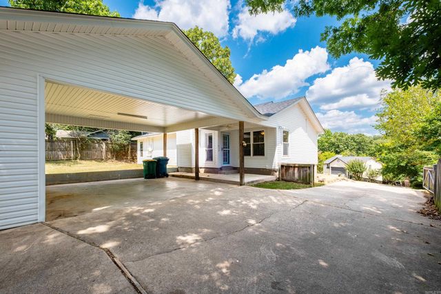 26 Wagon Wheel Ct, Little Rock, AR 72211