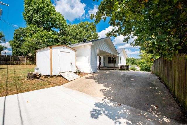 26 Wagon Wheel Ct, Little Rock, AR 72211