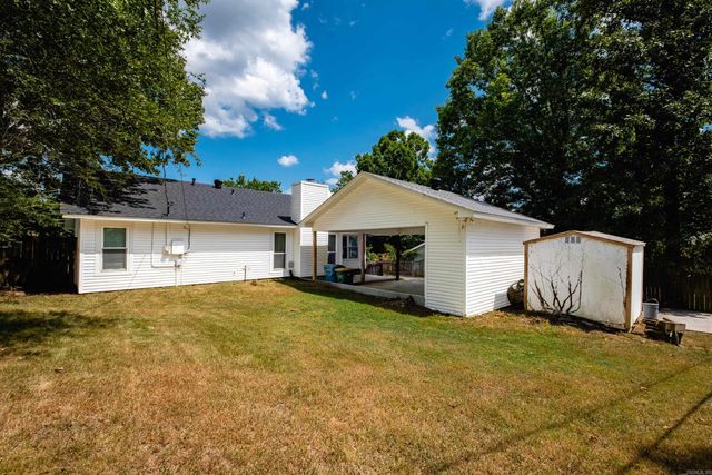 26 Wagon Wheel Ct, Little Rock, AR 72211
