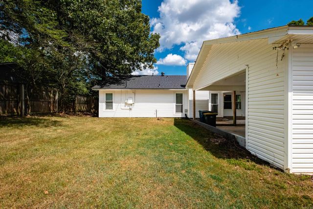 26 Wagon Wheel Ct, Little Rock, AR 72211