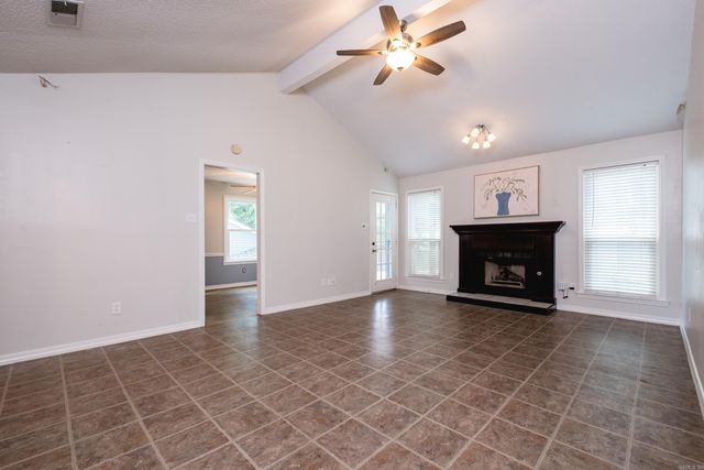 26 Wagon Wheel Ct, Little Rock, AR 72211