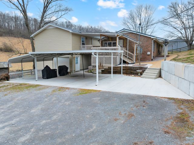 1220 Normandy Rd, Normandy, TN 37360