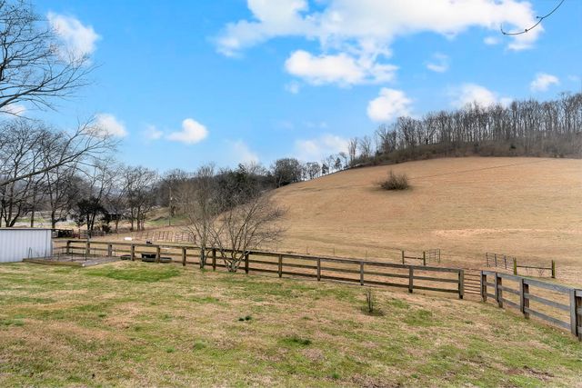 1220 Normandy Rd, Normandy, TN 37360