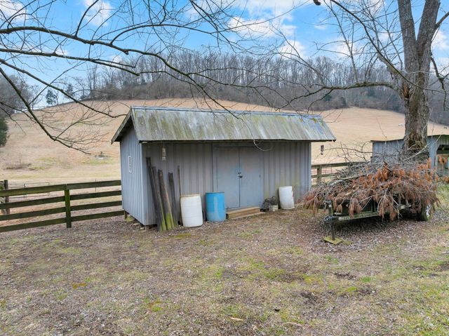1220 Normandy Rd, Normandy, TN 37360