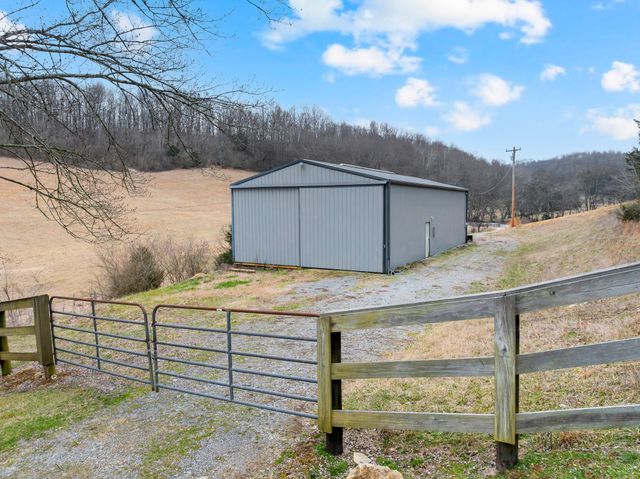 1220 Normandy Rd, Normandy, TN 37360