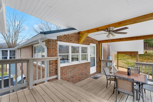 1220 Normandy Rd, Normandy, TN 37360