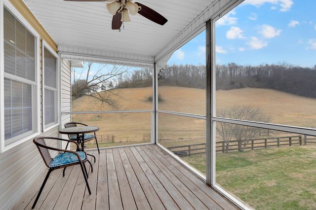 1220 Normandy Rd, Normandy, TN 37360