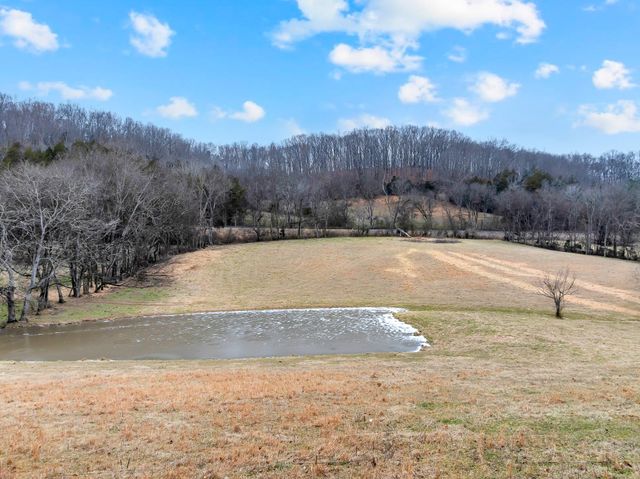 1220 Normandy Rd, Normandy, TN 37360