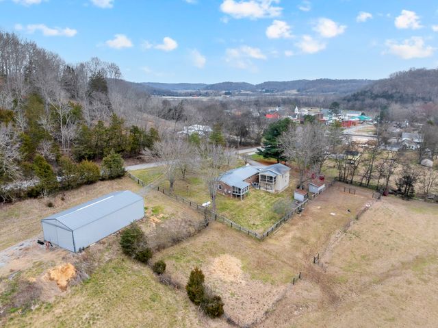 1220 Normandy Rd, Normandy, TN 37360