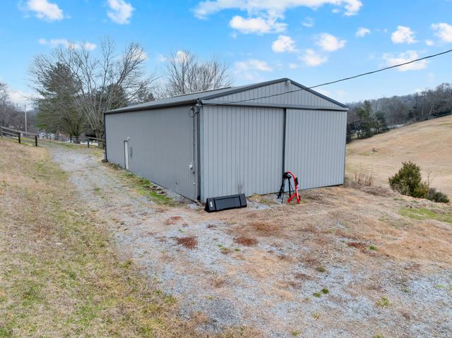 1220 Normandy Rd, Normandy, TN 37360