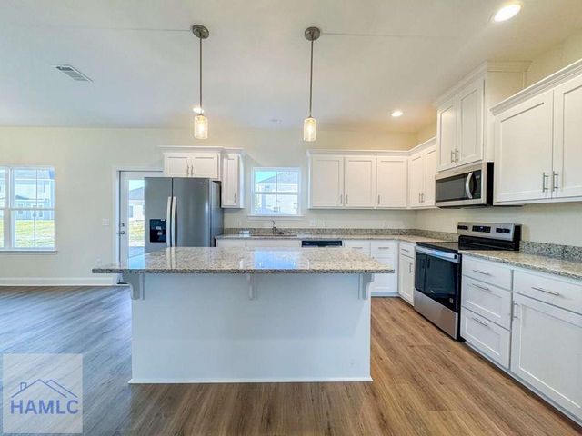 35 Hollis Lane, Hinesville, GA 31313