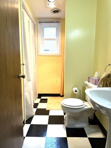 2870 Wayland Court, Eau Claire, WI 54703