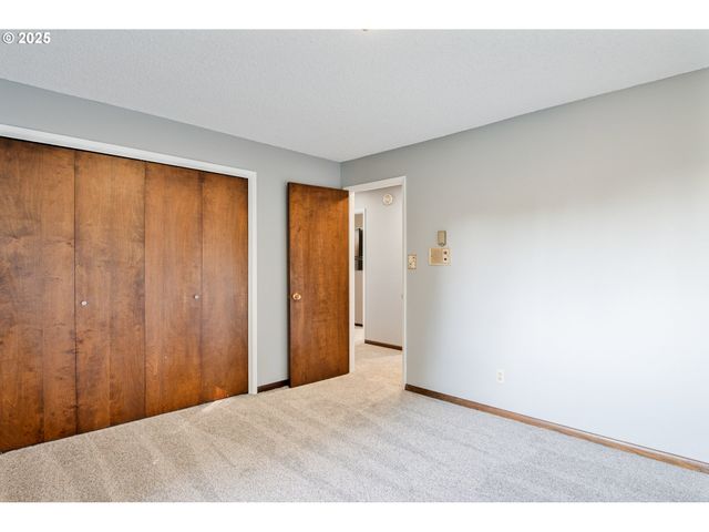 2012 SUNRISE St, Kelso, WA 98626