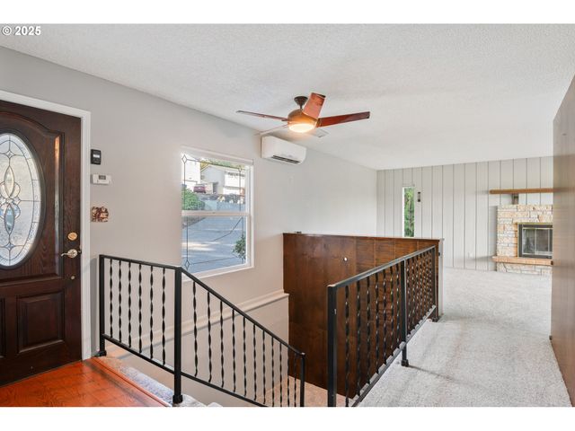 2012 SUNRISE St, Kelso, WA 98626