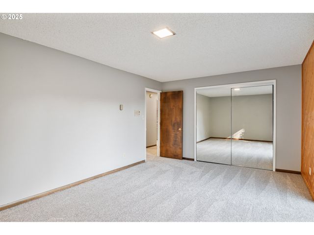 2012 SUNRISE St, Kelso, WA 98626