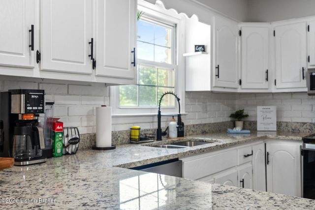 2085 Frankfort Rd, Shelbyville, KY 40065