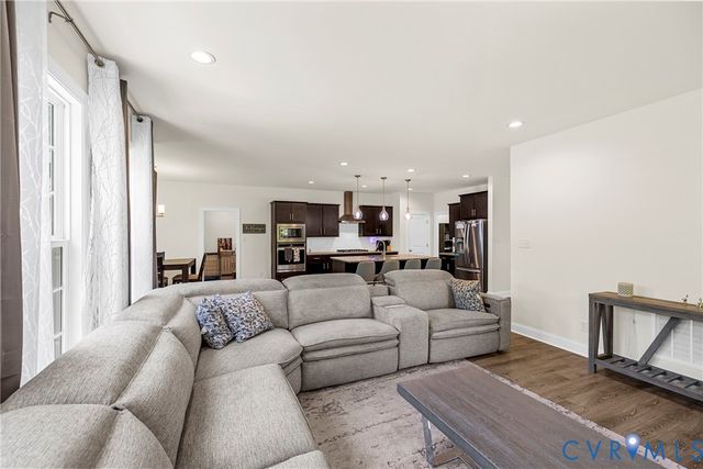 9207 Sunset Oak Cir, Henrico, VA 23231