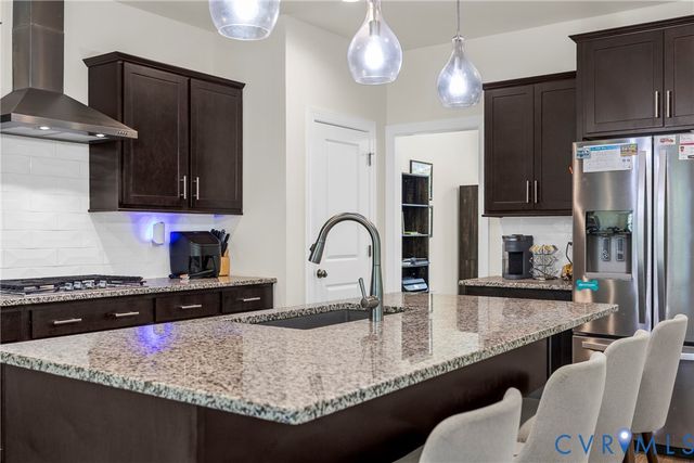9207 Sunset Oak Cir, Henrico, VA 23231