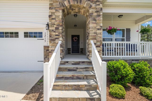 1213 Huffington Oak Drive, Willow Springs, NC 27592