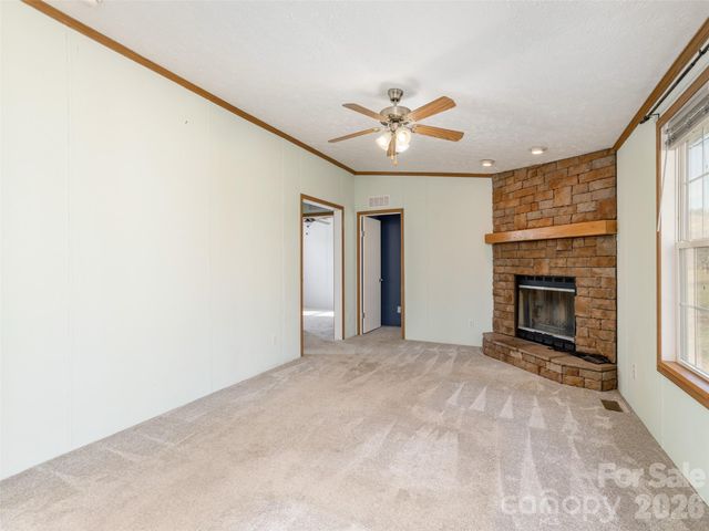 112 Lynn Estate Road, Hendersonville, NC 28792