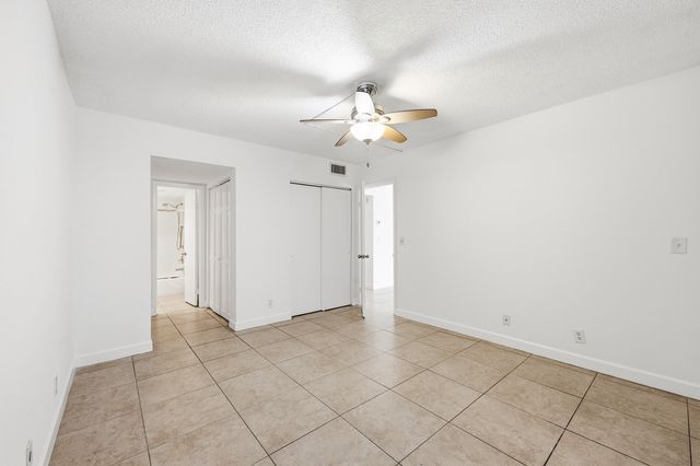 200 Ashbury Road 106, Hollywood, FL 33024