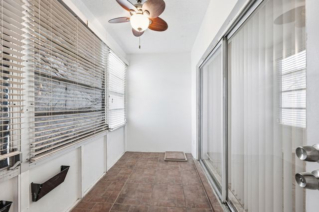 200 Ashbury Road 106, Hollywood, FL 33024