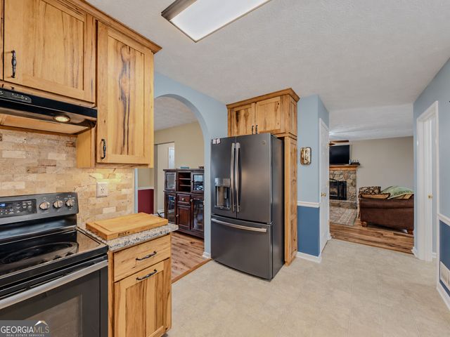 3172 Rockview Drive, Loganville, GA 30052