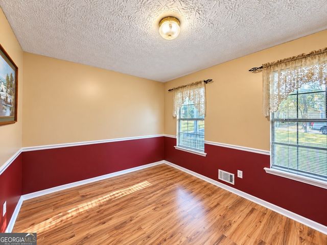 3172 Rockview Drive, Loganville, GA 30052